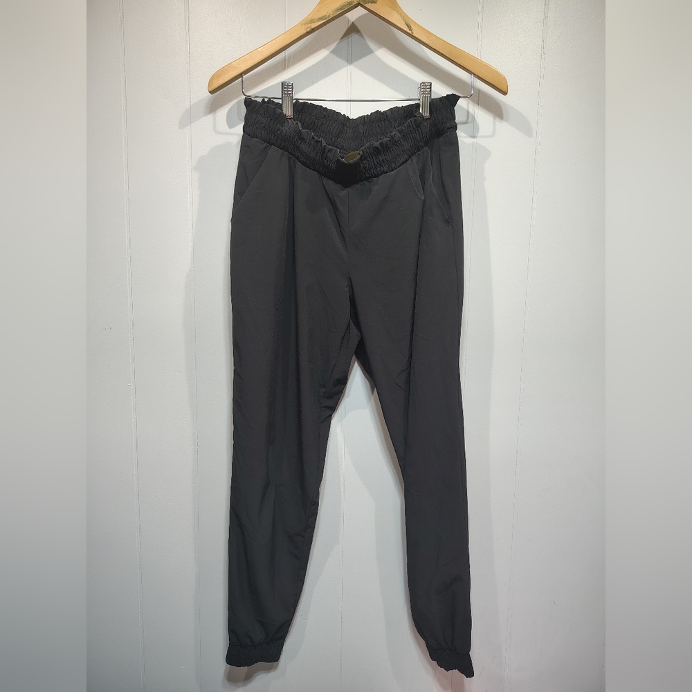 Athleta Black Lightweight‎ Woven Joggers Size 6